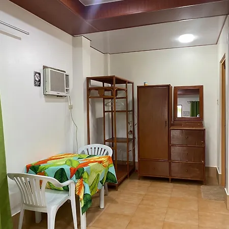 Hmc Guesthouse - Malapascua Island Air-Conditioned Room #2
